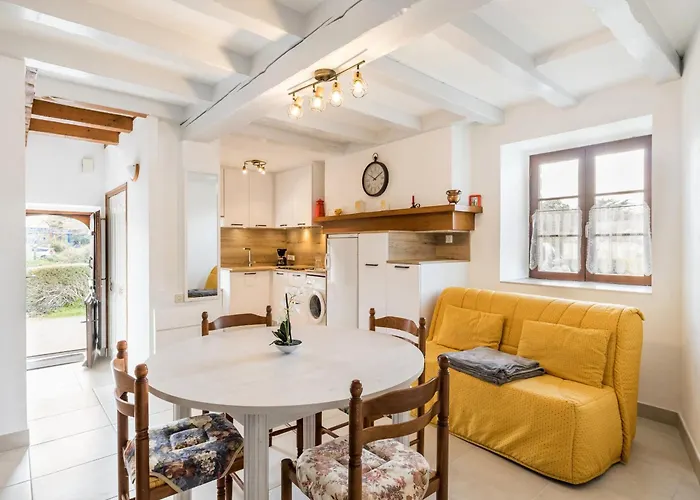 Сasa de vacaciones Charmante Maison Rénovée à 500m De La Avec Jardin, 2 Chambres, Parking Gratuit - Fr-1-306-911